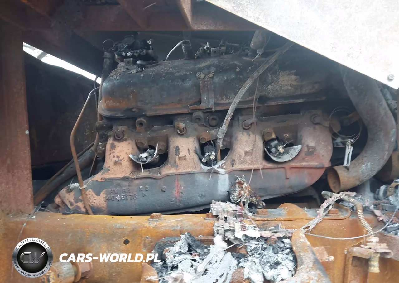 1984 Chevrolet P30 VIN:1GBJP37W7E3319551 - 10