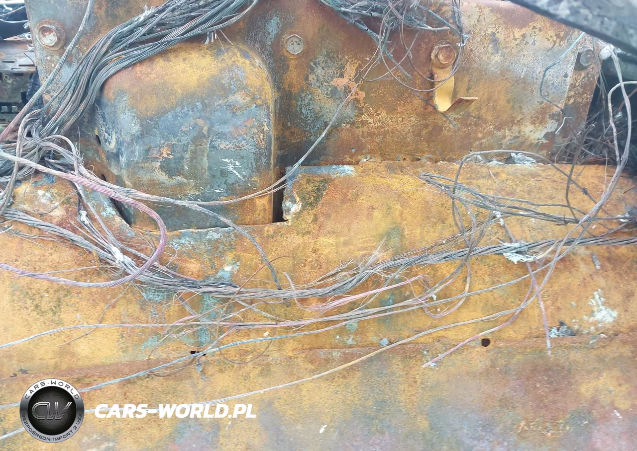 1984 Chevrolet P30 VIN:1GBJP37W7E3319551 - 9