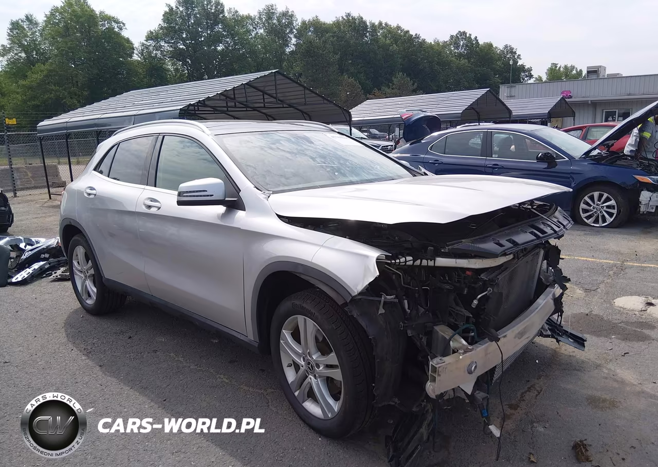 2019 Mercedes-Benz Gla 250 4Matic – zdjęcie 1 z 17