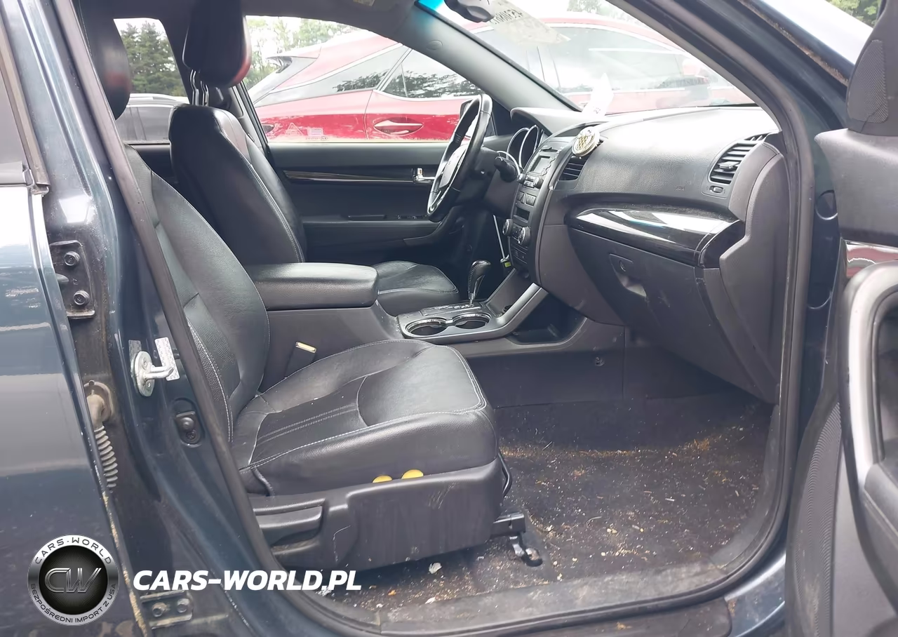 2011 Kia Sorento VIN:5XYKU3A15BG017802 - 5