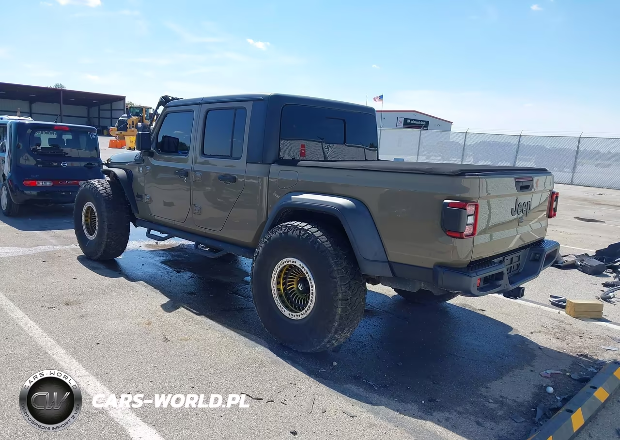 2020 Jeep Gladiator Sport S 4X4 VIN:1C6HJTAG8LL160795 - 3