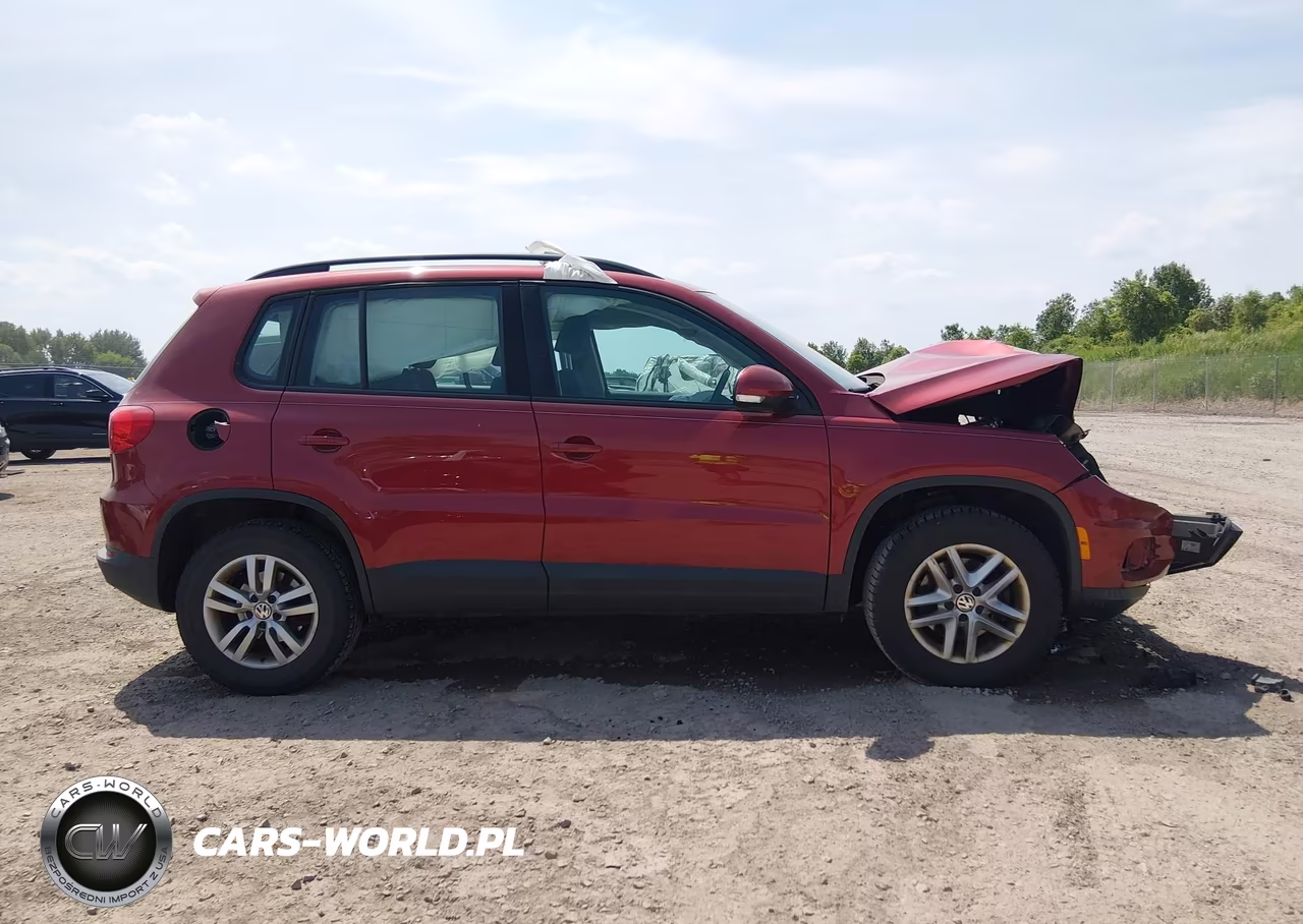 2015 Volkswagen Tiguan S VIN:WVGBV7AX5FW054183 - 14