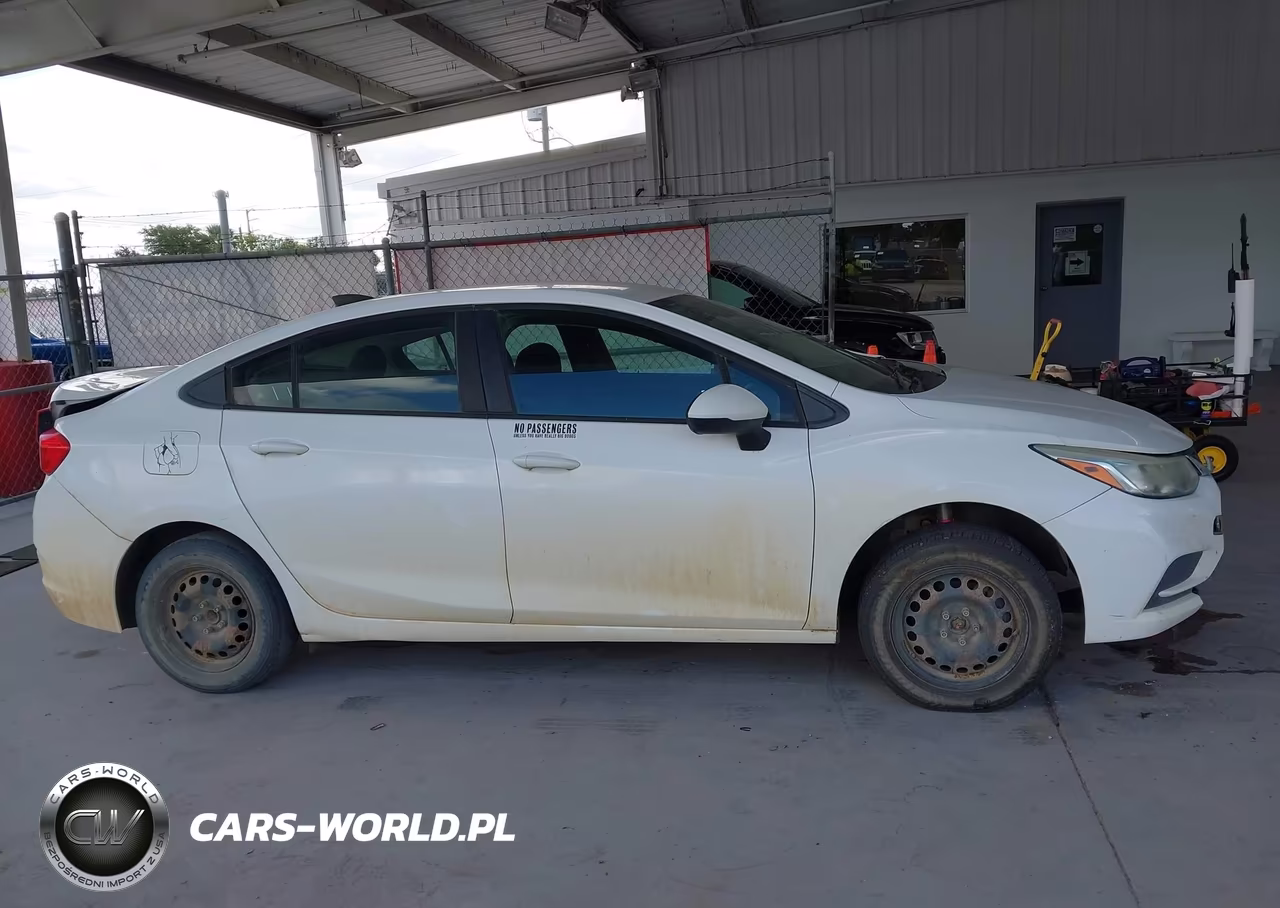 2018 Chevrolet Cruze Ls Auto VIN:1G1BC5SM8J7140036 - 13