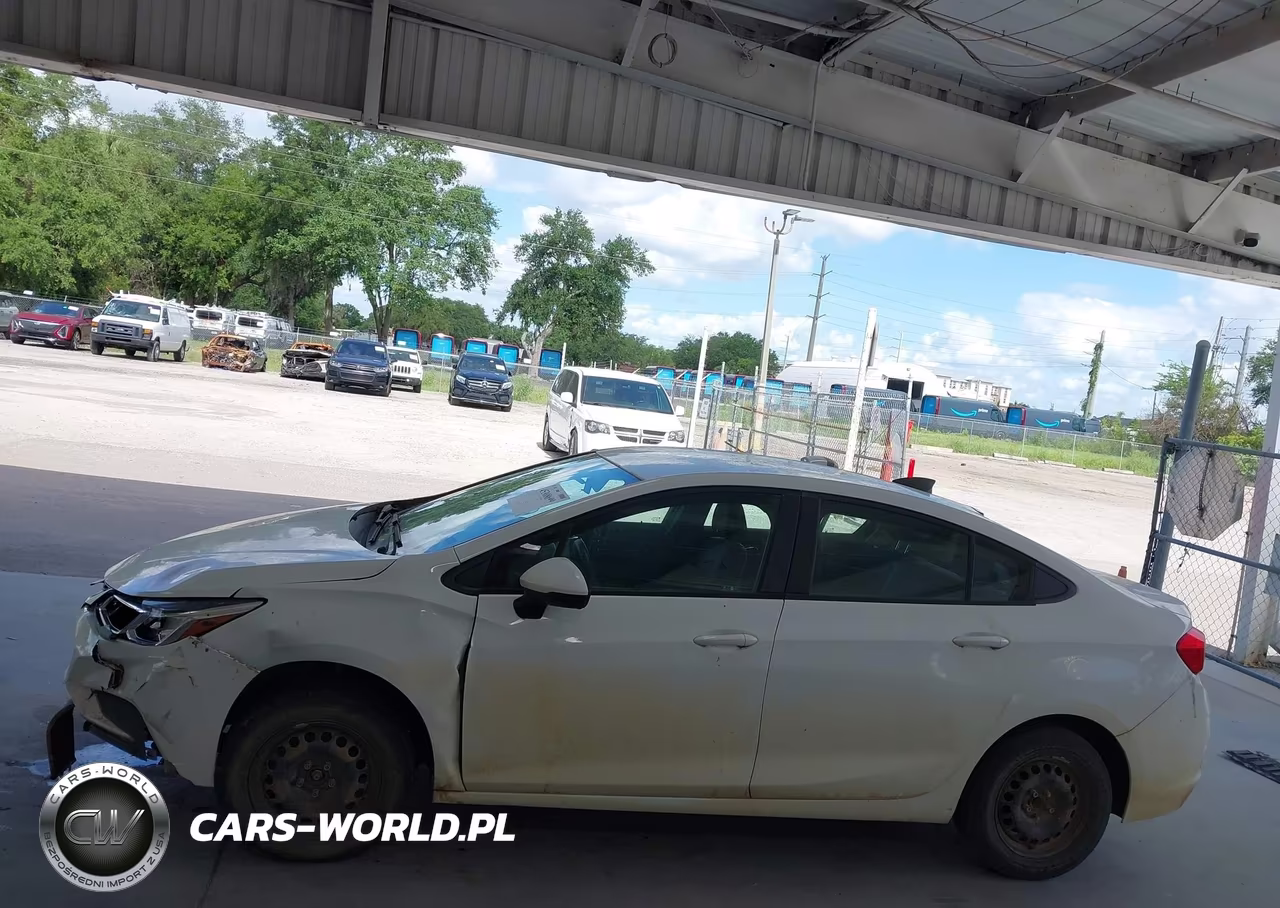 2018 Chevrolet Cruze Ls Auto VIN:1G1BC5SM8J7140036 - 14