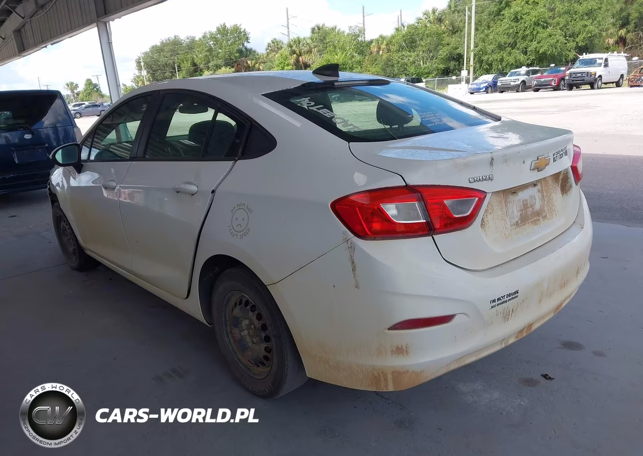2018 Chevrolet Cruze Ls Auto VIN:1G1BC5SM8J7140036 - 3