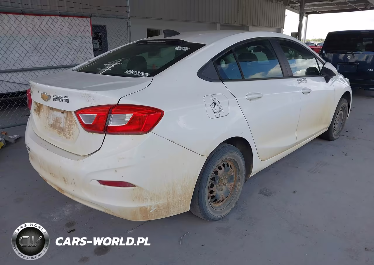 2018 Chevrolet Cruze Ls Auto VIN:1G1BC5SM8J7140036 - 4