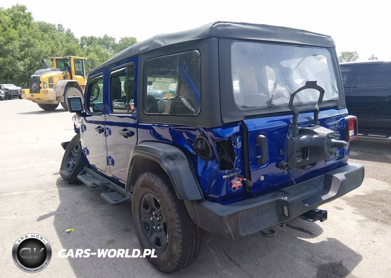 2020 Jeep Wrangler Unlimited Sport 4X4 VIN:1C4HJXDN1LW271813 - 3