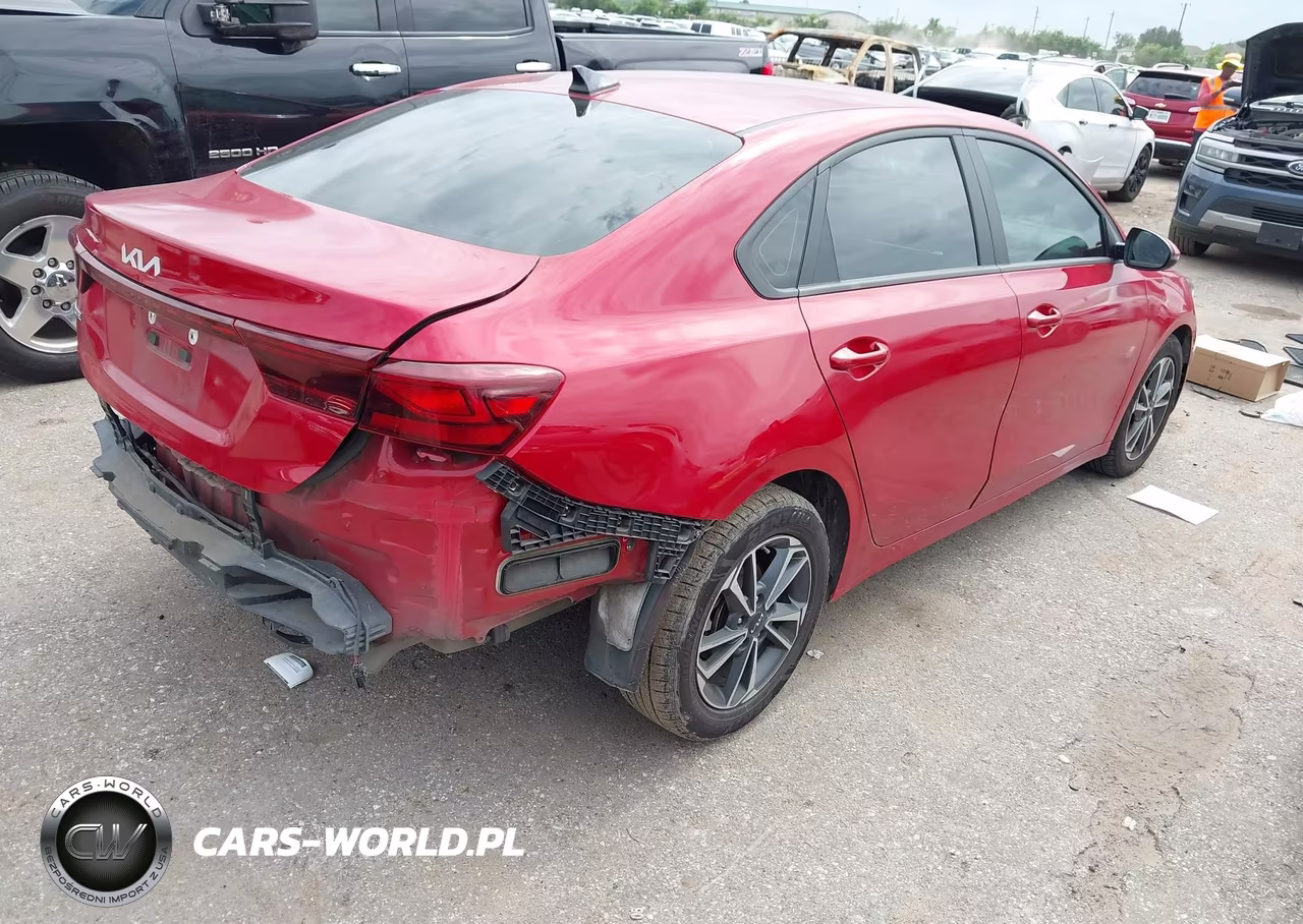 2024 Kia Forte Lxs VIN:3KPF24AD1RE809914 - 4