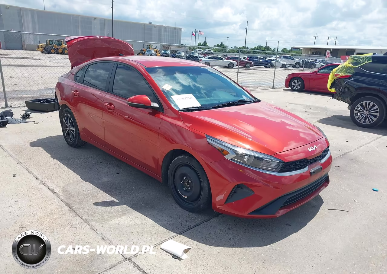 2024 Kia Forte Lxs – zdjęcie 1 z 20
