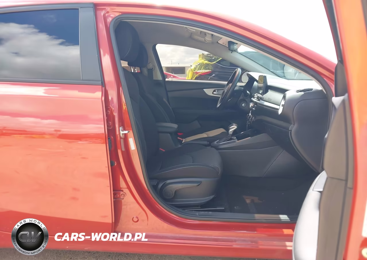 2024 Kia Forte Lxs VIN:3KPF24AD9RE726585 - 5