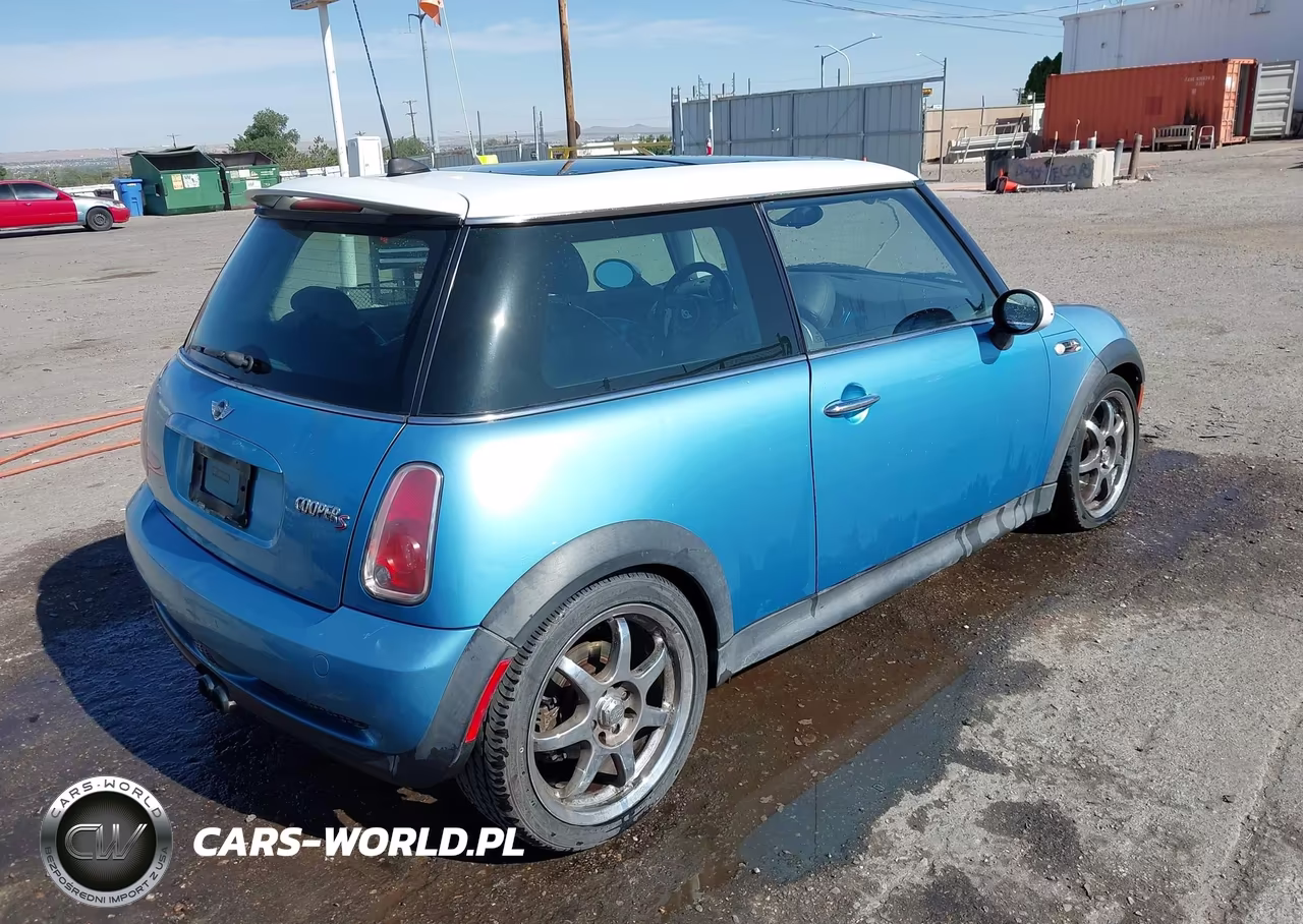 2005 Mini Cooper S VIN:WMWRE33595TL14797 - 4