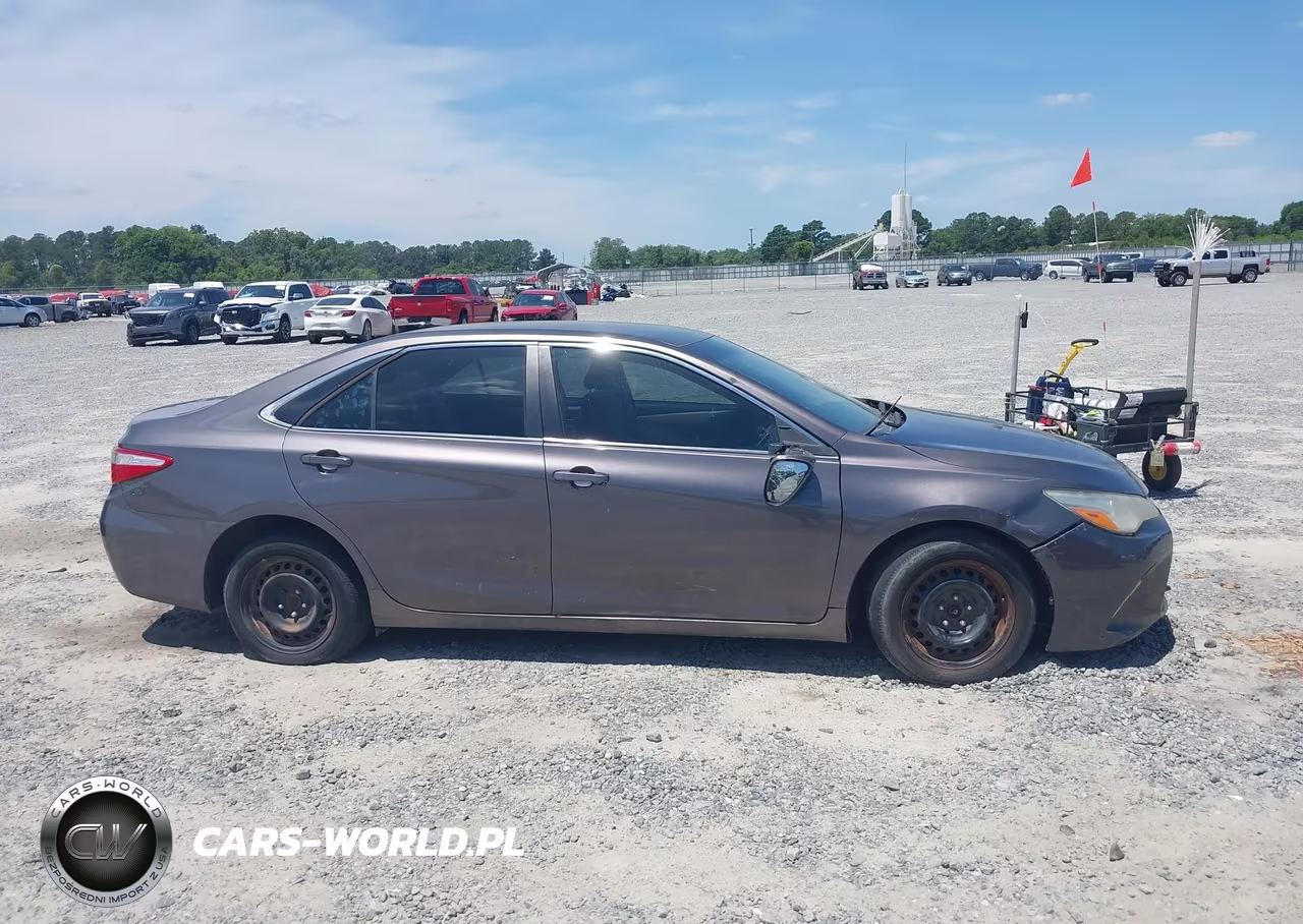 2015 Toyota Camry Le VIN:4T4BF1FK9FR473274 - 13