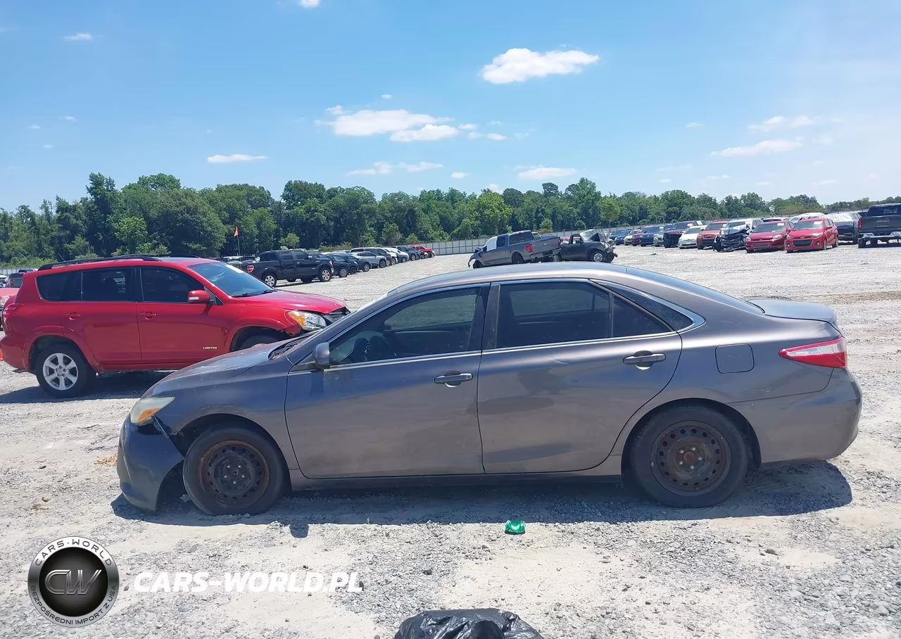 2015 Toyota Camry Le VIN:4T4BF1FK9FR473274 - 14