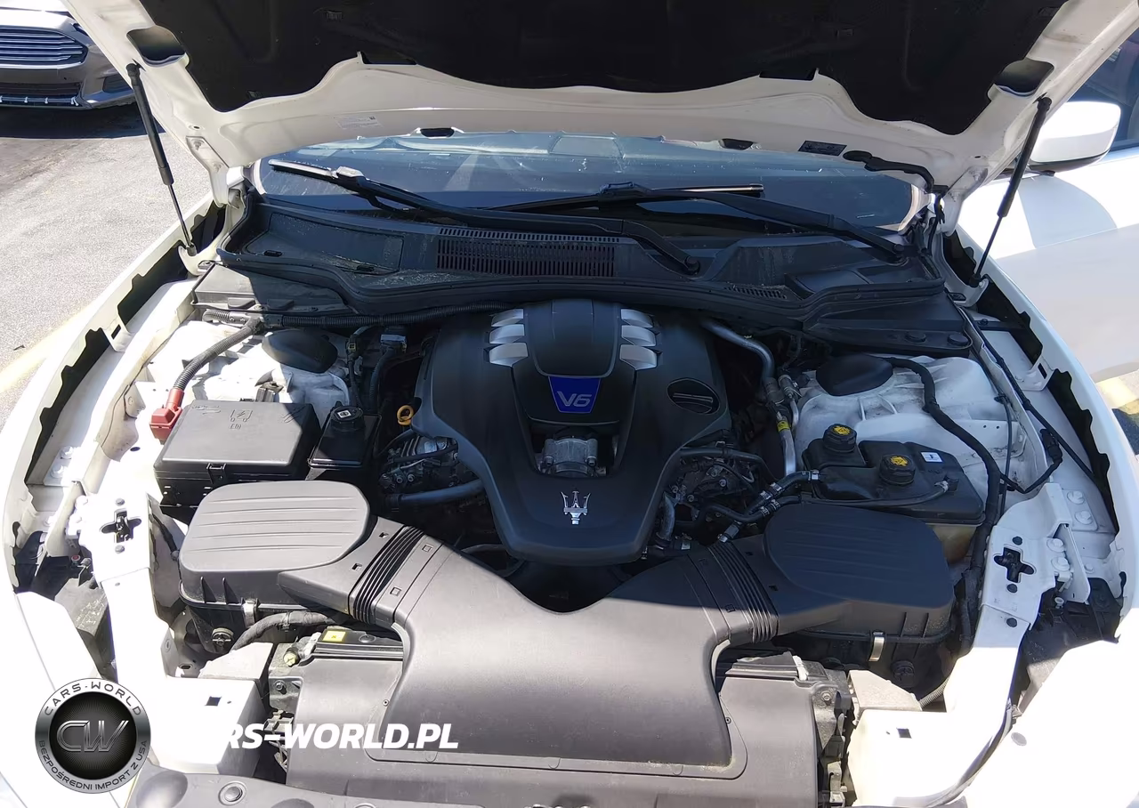 2015 Maserati Ghibli S Q4 VIN:ZAM57RTA7F1149692 - 10