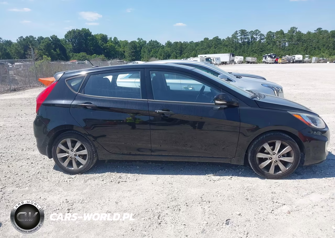 2013 Hyundai Accent Se VIN:KMHCU5AE6DU070587 - 6