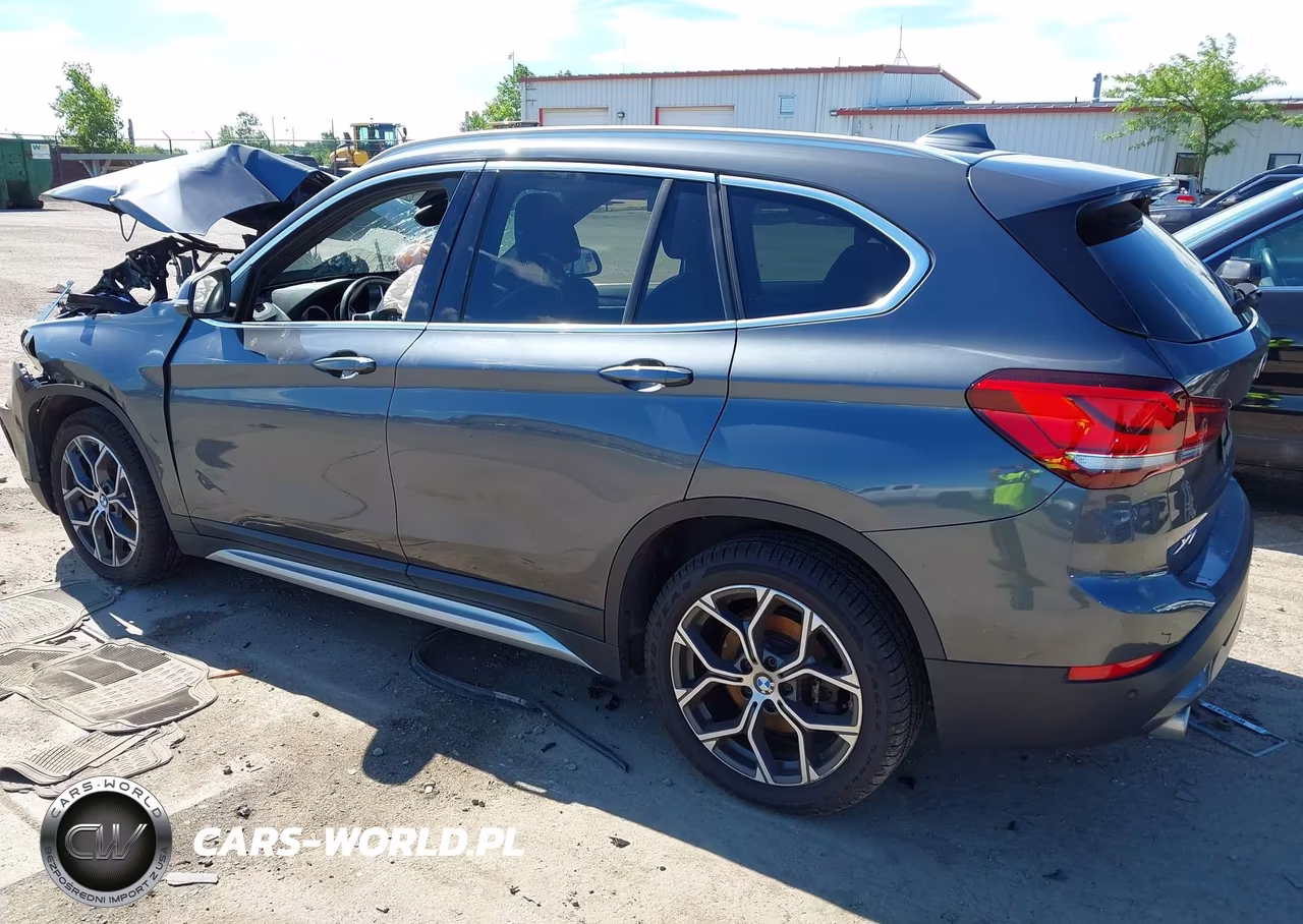 2020 BMW X1 xDrive28I VIN:WBXJG9C01L5R11609 - 3