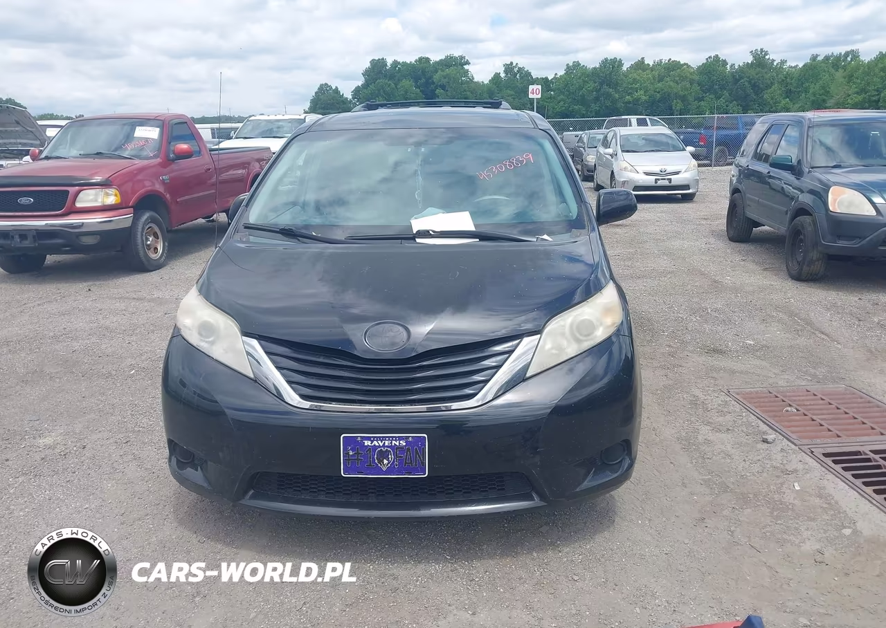 2013 Toyota Sienna Le V6 8 Passenger VIN:5TDKK3DC5DS321849 - 12