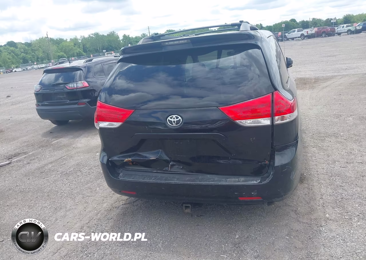2013 Toyota Sienna Le V6 8 Passenger VIN:5TDKK3DC5DS321849 - 16