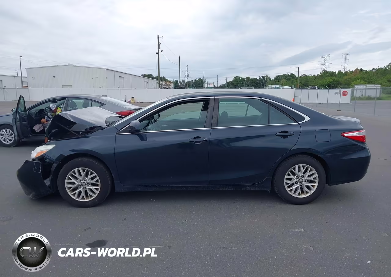 2016 Toyota Camry Le VIN:4T1BF1FK4GU230662 - 14