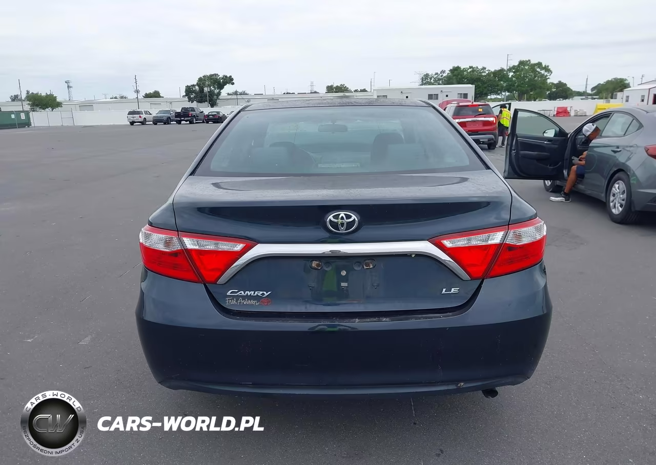 2016 Toyota Camry Le VIN:4T1BF1FK4GU230662 - 16