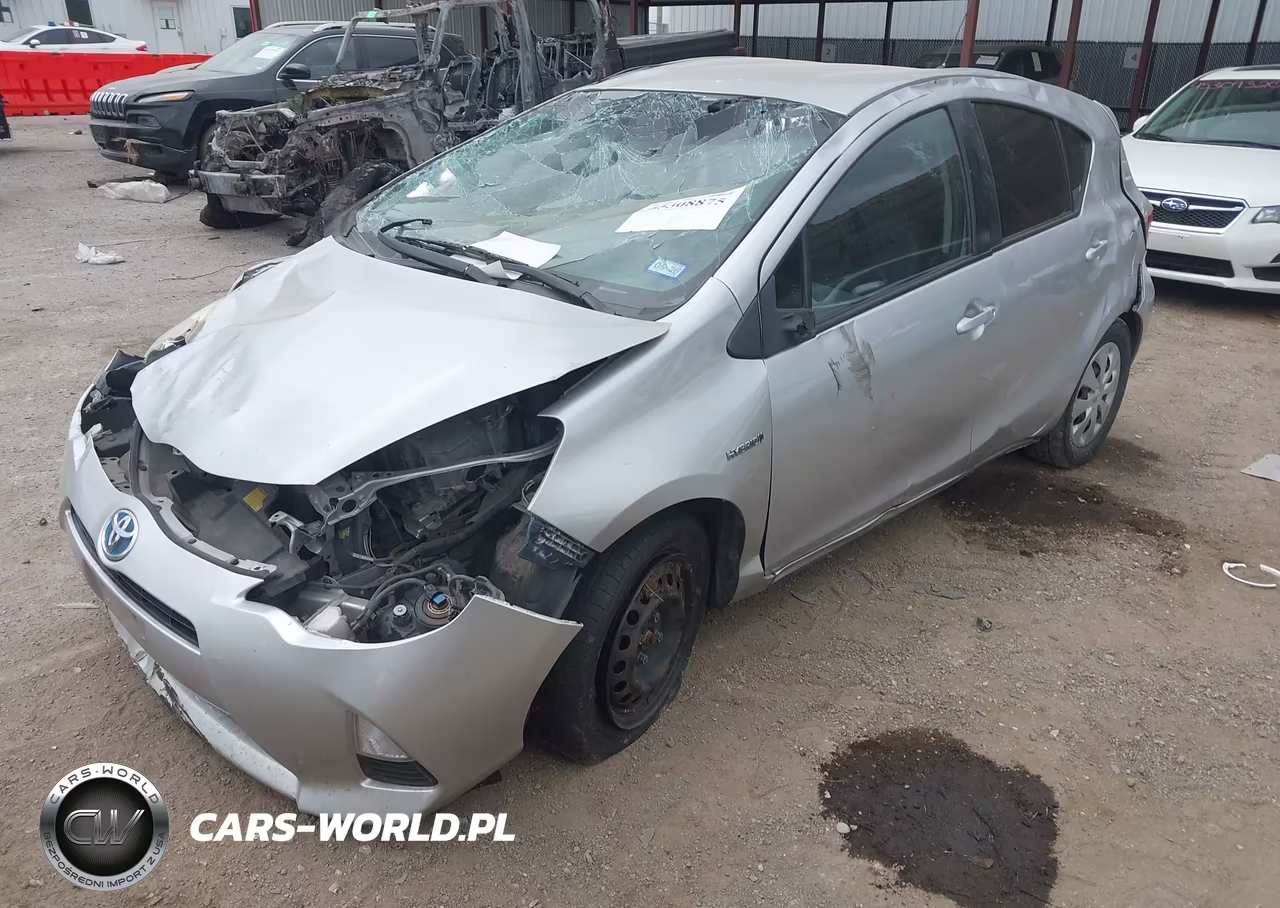 2013 Toyota Prius C Two VIN:JTDKDTB31D1548577 - 2