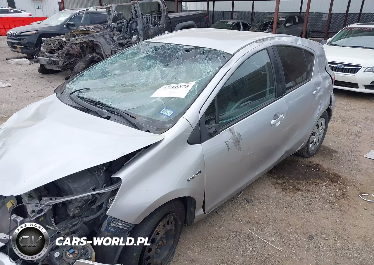 2013 Toyota Prius C Two VIN:JTDKDTB31D1548577 - 6