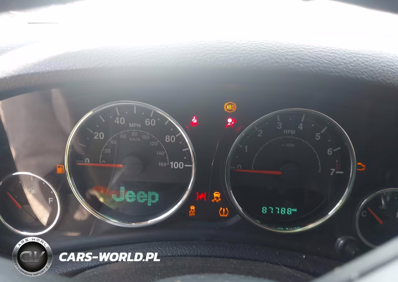2016 Jeep Wrangler Unlimited Black Bear VIN:1C4BJWDGXGL138217 - 7
