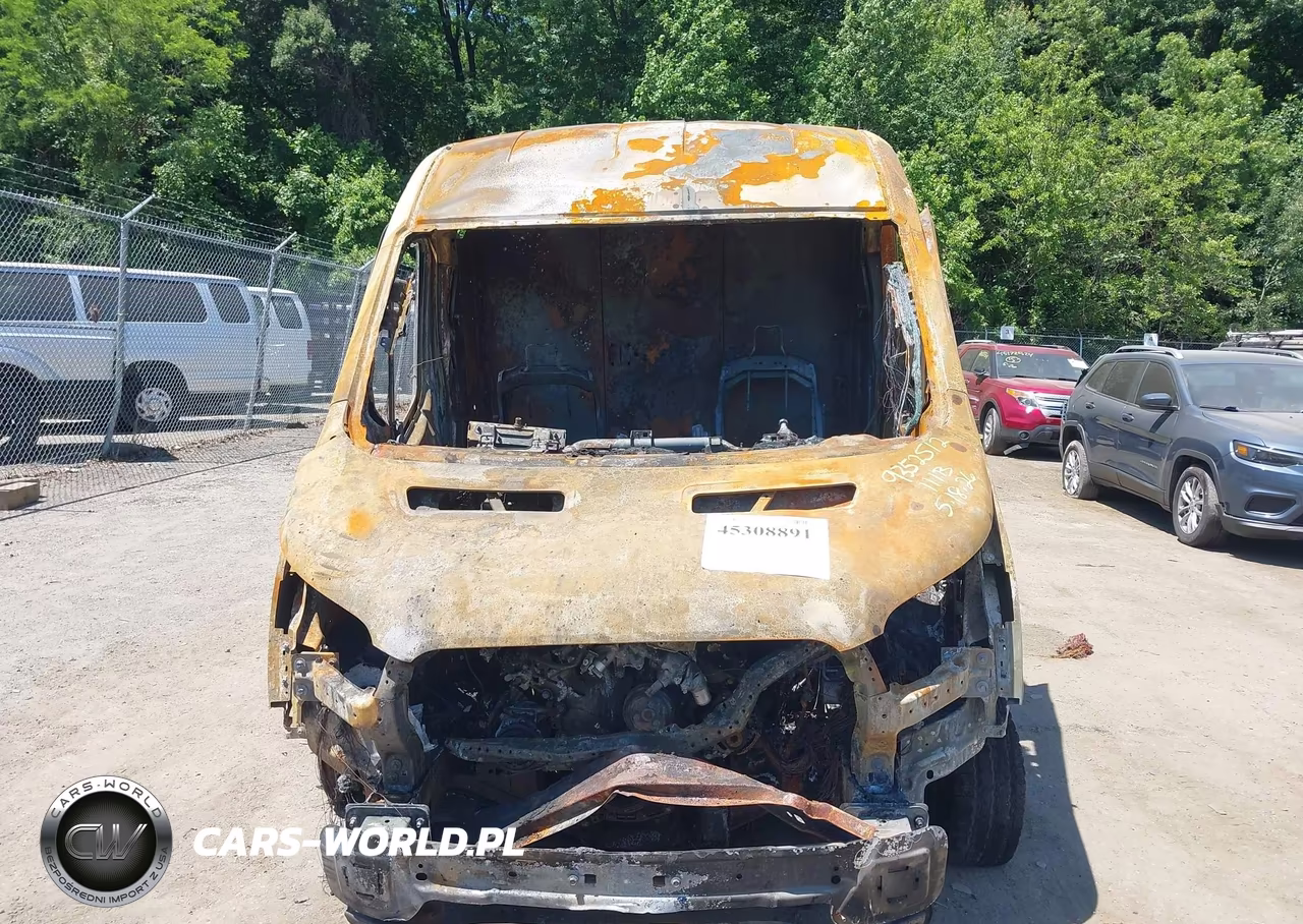 2024 Ford Transit-250 VIN:1FTBR1C89RKB34559 - 11