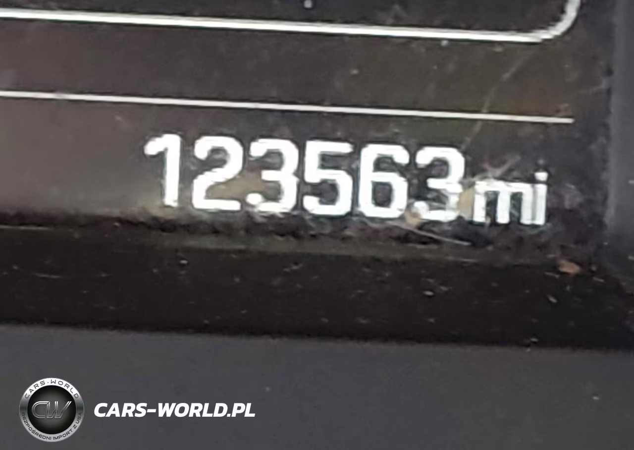 2017 Hyundai Santa Fe Sport 2.4L VIN:5NMZU3LB0HH009531 - 15