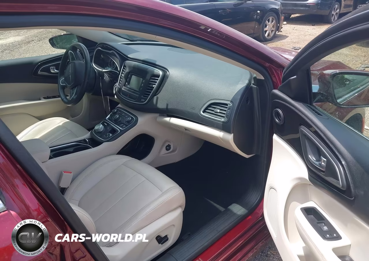 2015 Chrysler 200 C VIN:1C3CCCCB9FN546900 - 5