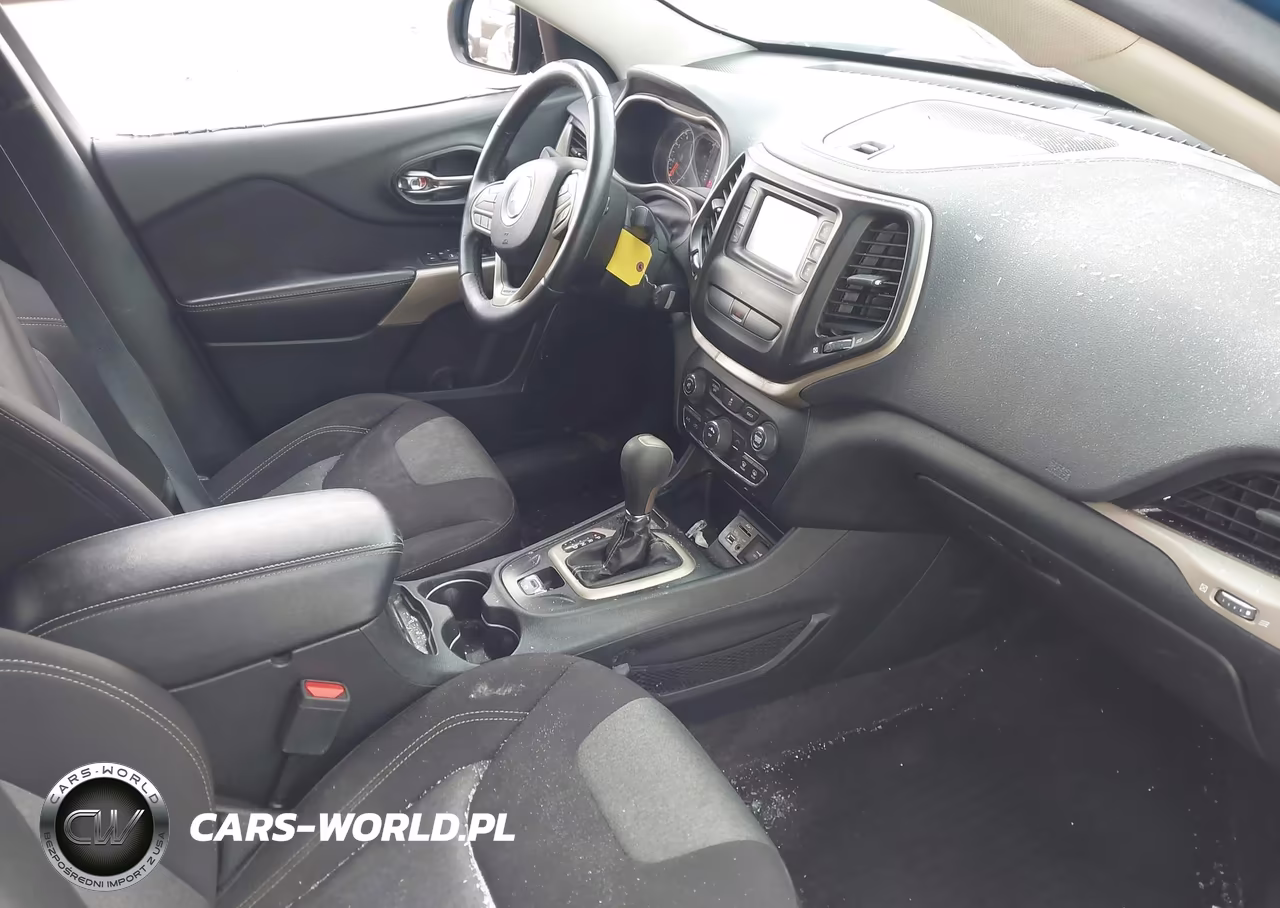 2017 Jeep Cherokee Altitude Fwd VIN:1C4PJLAB2HW644623 - 5