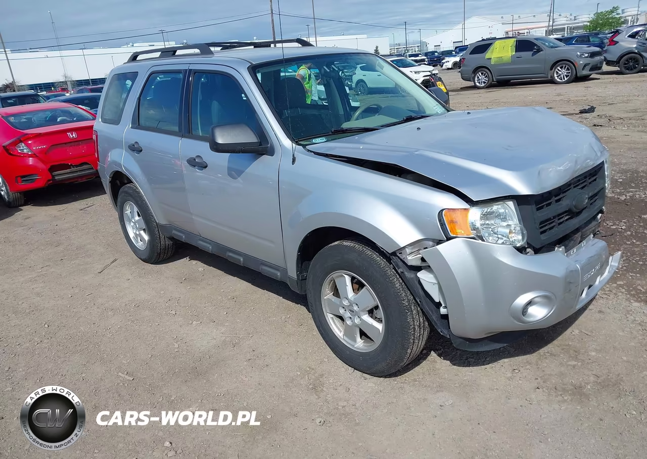 2011 Ford Escape Xls – zdjęcie 1 z 17