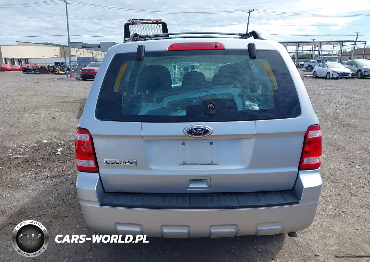 2011 Ford Escape Xls VIN:1FMCU9C75BKA02702 - 17