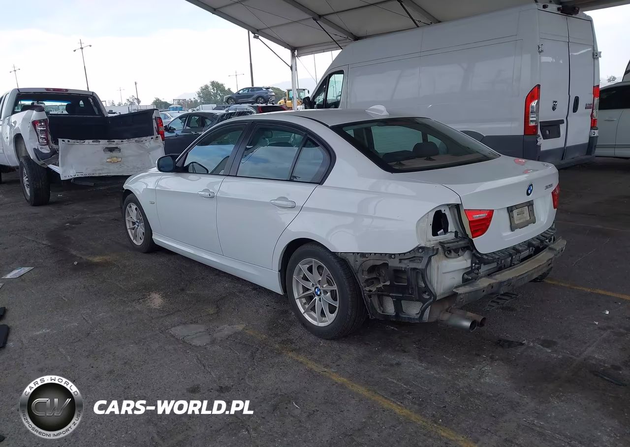 2010 BMW 328I VIN:WBAPH5G56ANM35306 - 3