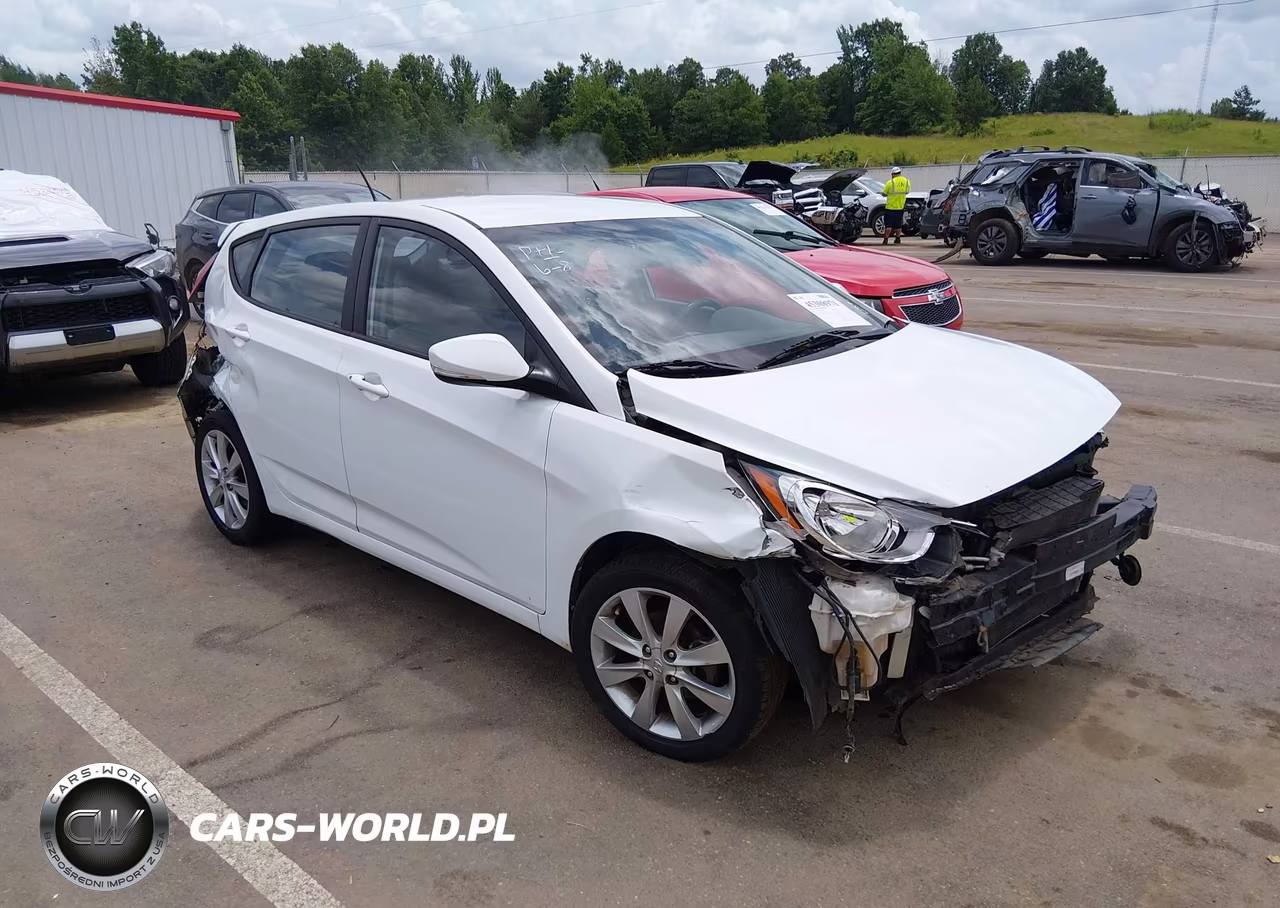 2013 Hyundai Accent Se – zdjęcie 1 z 16