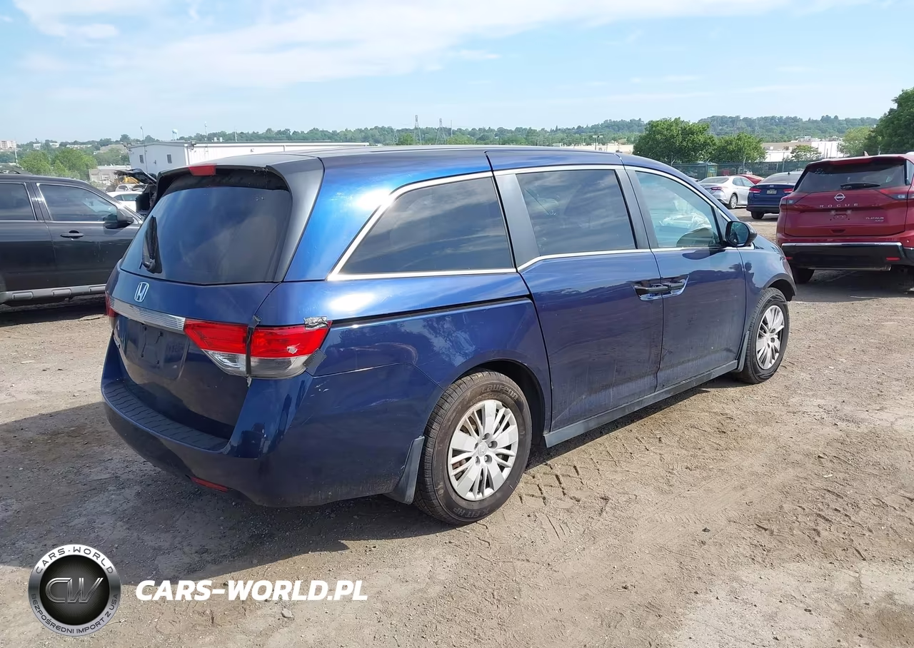 2015 Honda Odyssey Lx VIN:5FNRL5H26FB099581 - 4