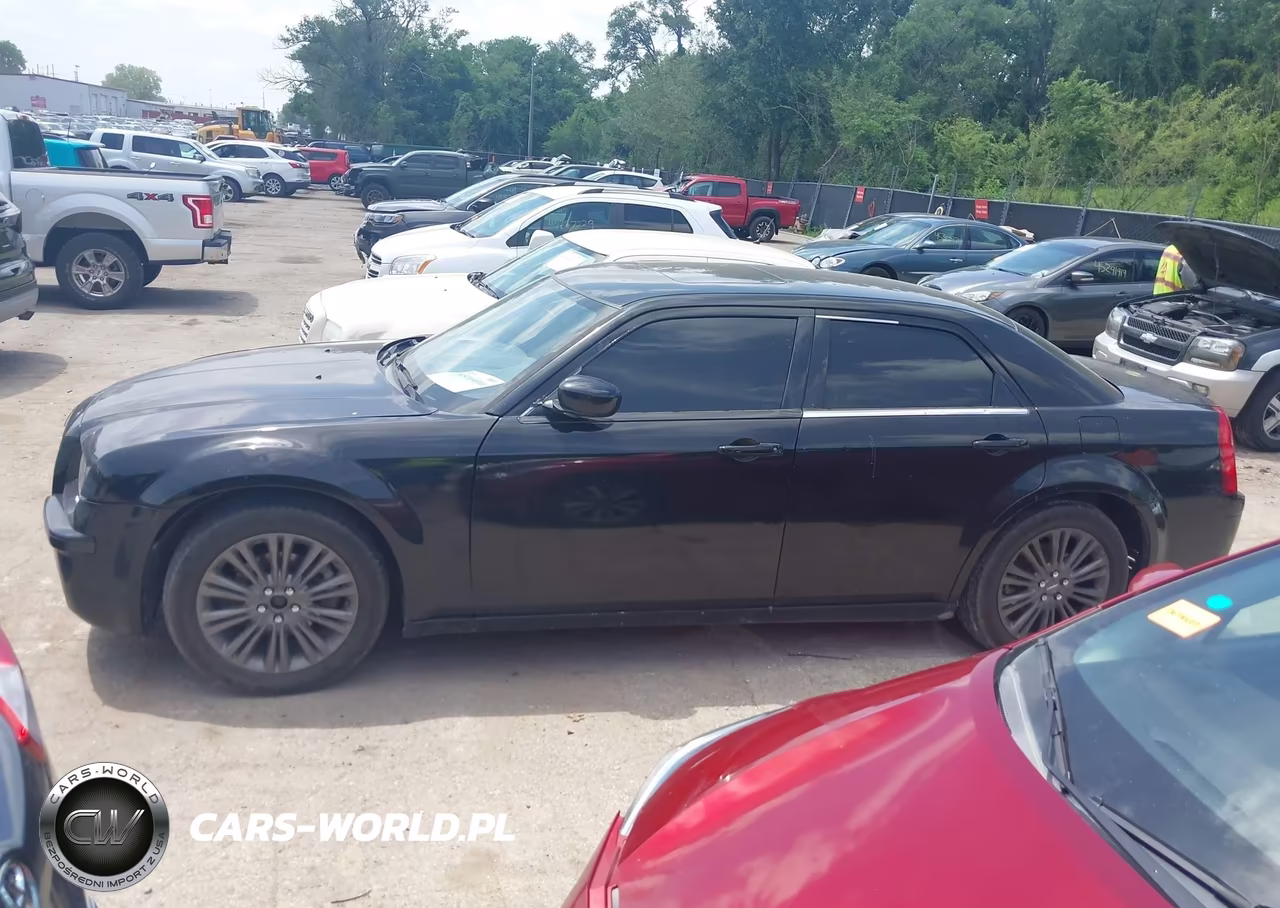 2010 Chrysler 300 300S V6 VIN:2C3CA2CV5AH329047 - 14