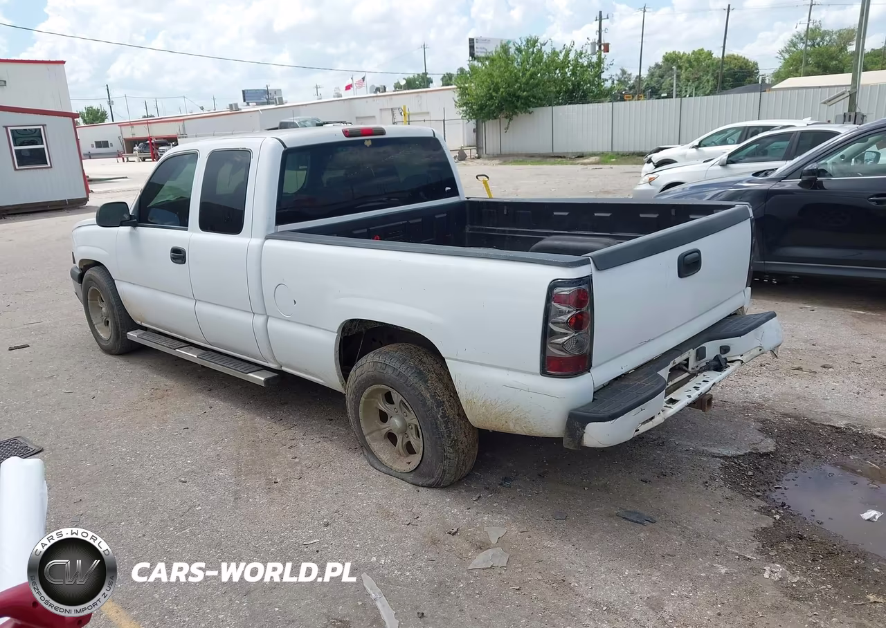 2005 Chevrolet Silverado 1500 Work Truck VIN:1GCEC19X75Z165033 - 3