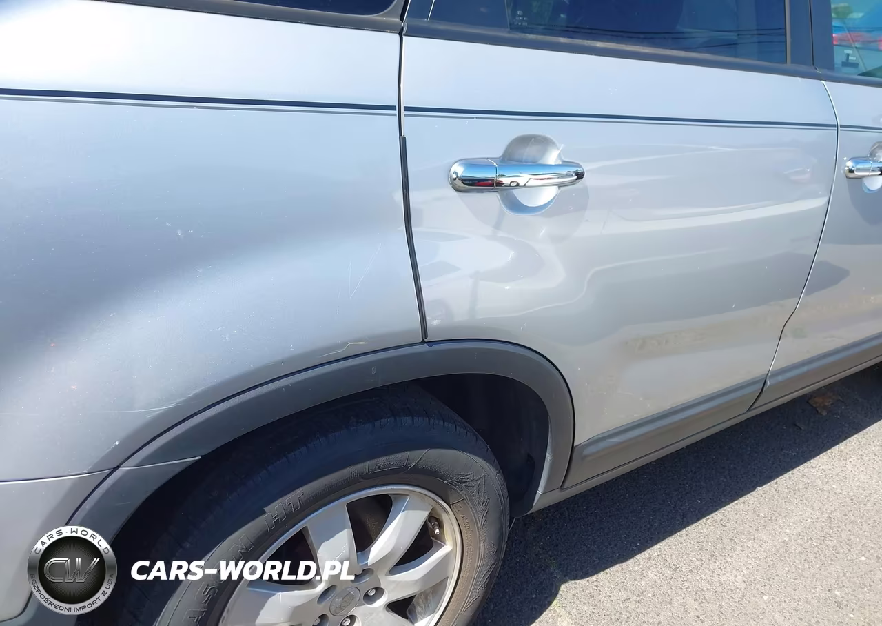 2011 Kia Sorento Lx VIN:5XYKTCA18BG154994 - 6
