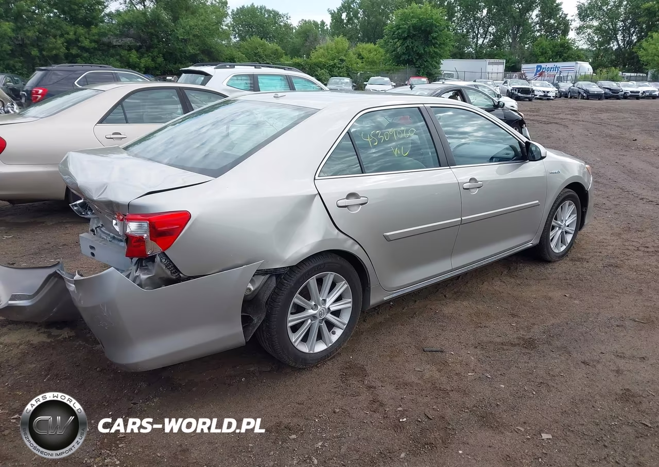 2014 Toyota Camry Hybrid Xle VIN:4T1BD1FKXEU122713 - 4