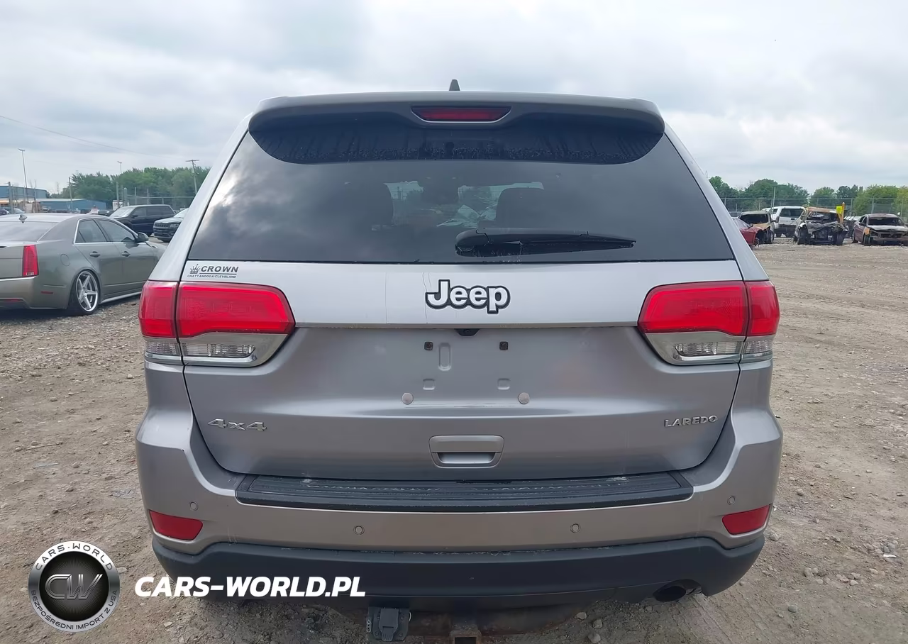 2017 Jeep Grand Cherokee Laredo 4X4 VIN:1C4RJFAG8HC884637 - 16