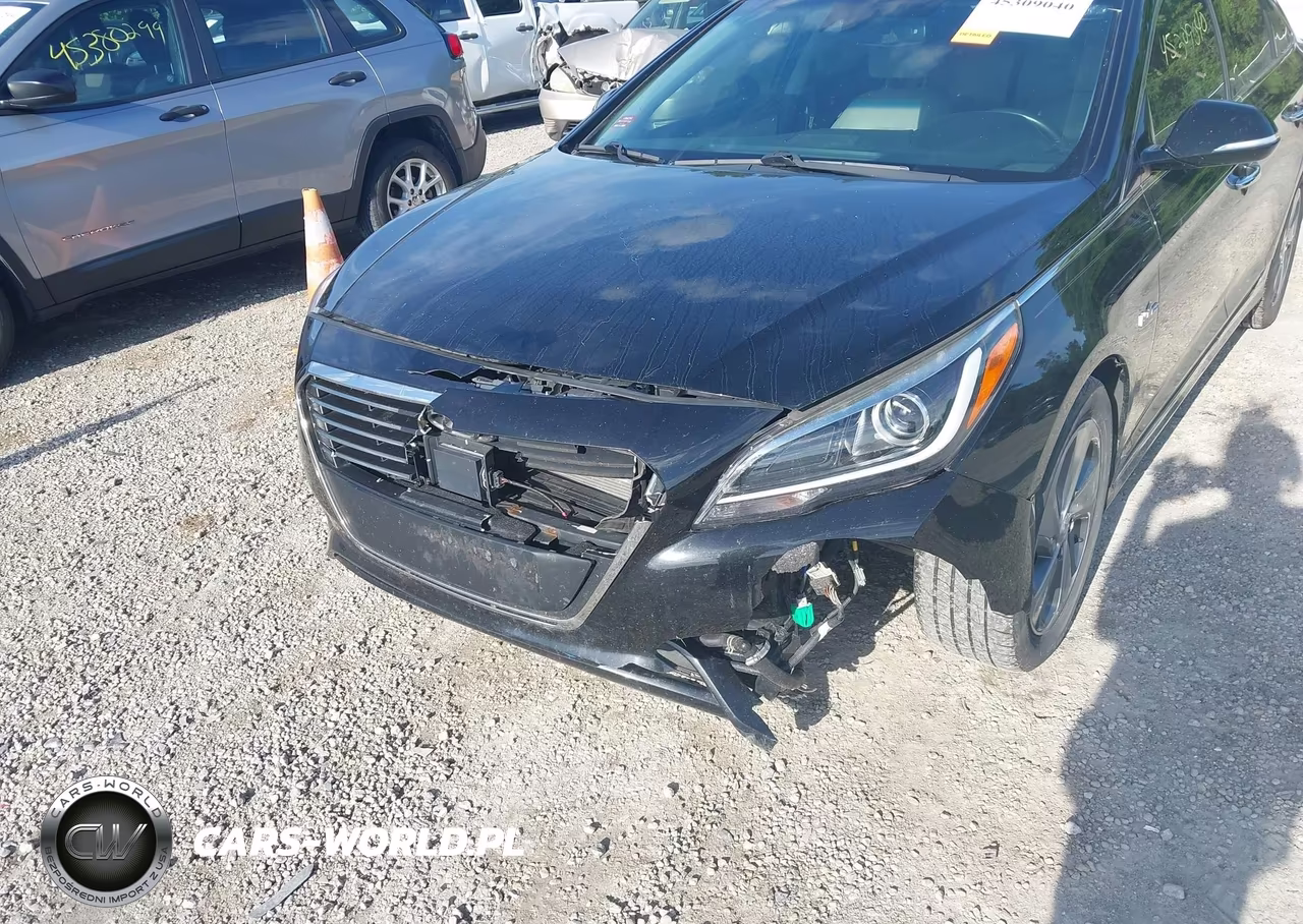 2017 Hyundai Sonata Hybrid Limited VIN:KMHE34L34HA067101 - 6