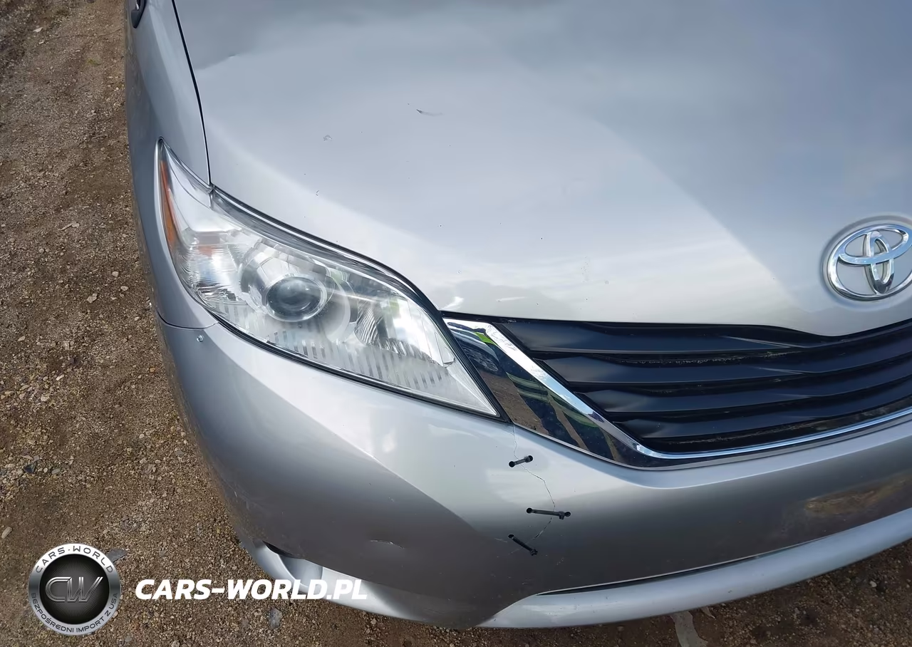 2011 Toyota Sienna Le V6 VIN:5TDKK3DC0BS108675 - 6