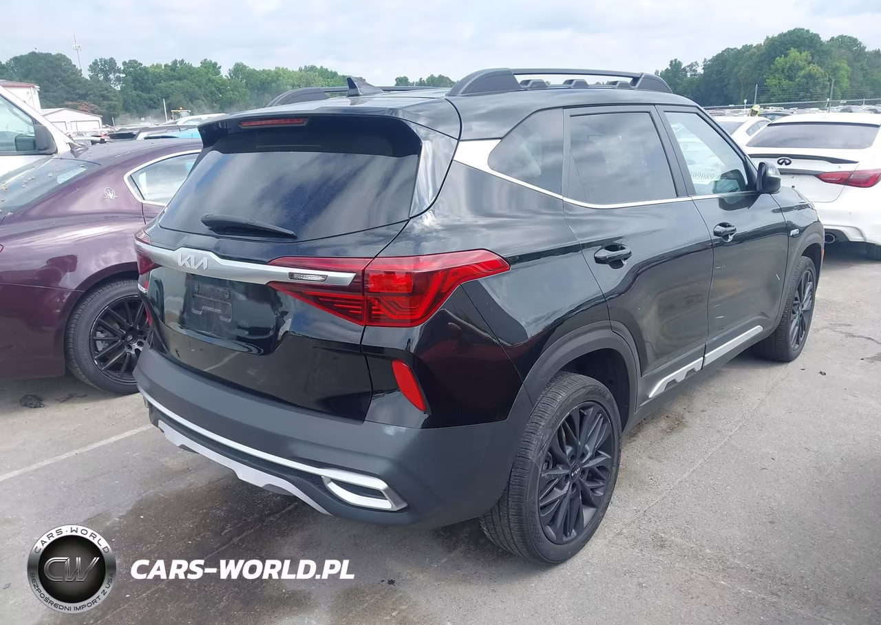 2023 Kia Seltos Nightfall Edition VIN:KNDEUCA22P7371240 - 4