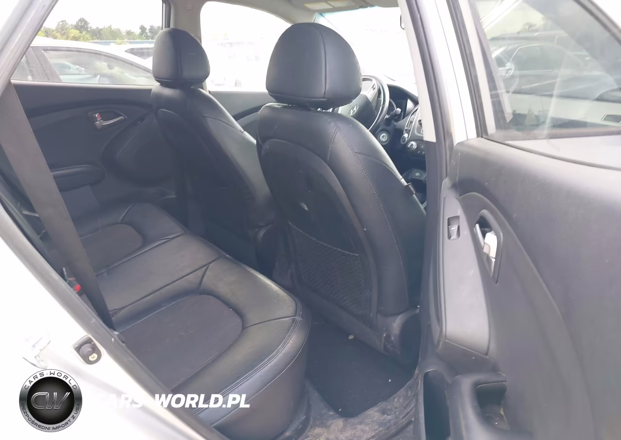 2012 Hyundai Tucson Gls VIN:KM8JUCAC9CU396666 - 8