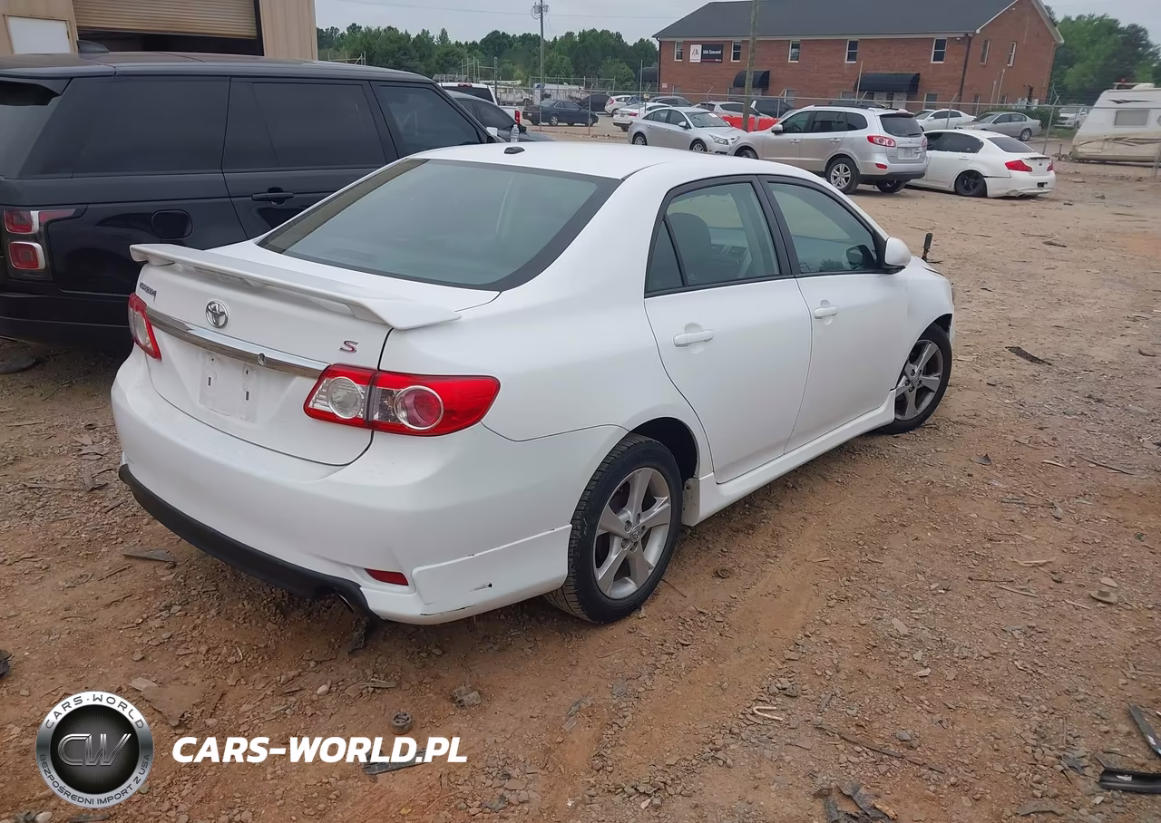 2011 Toyota Corolla S VIN:2T1BU4EEXBC611753 - 4