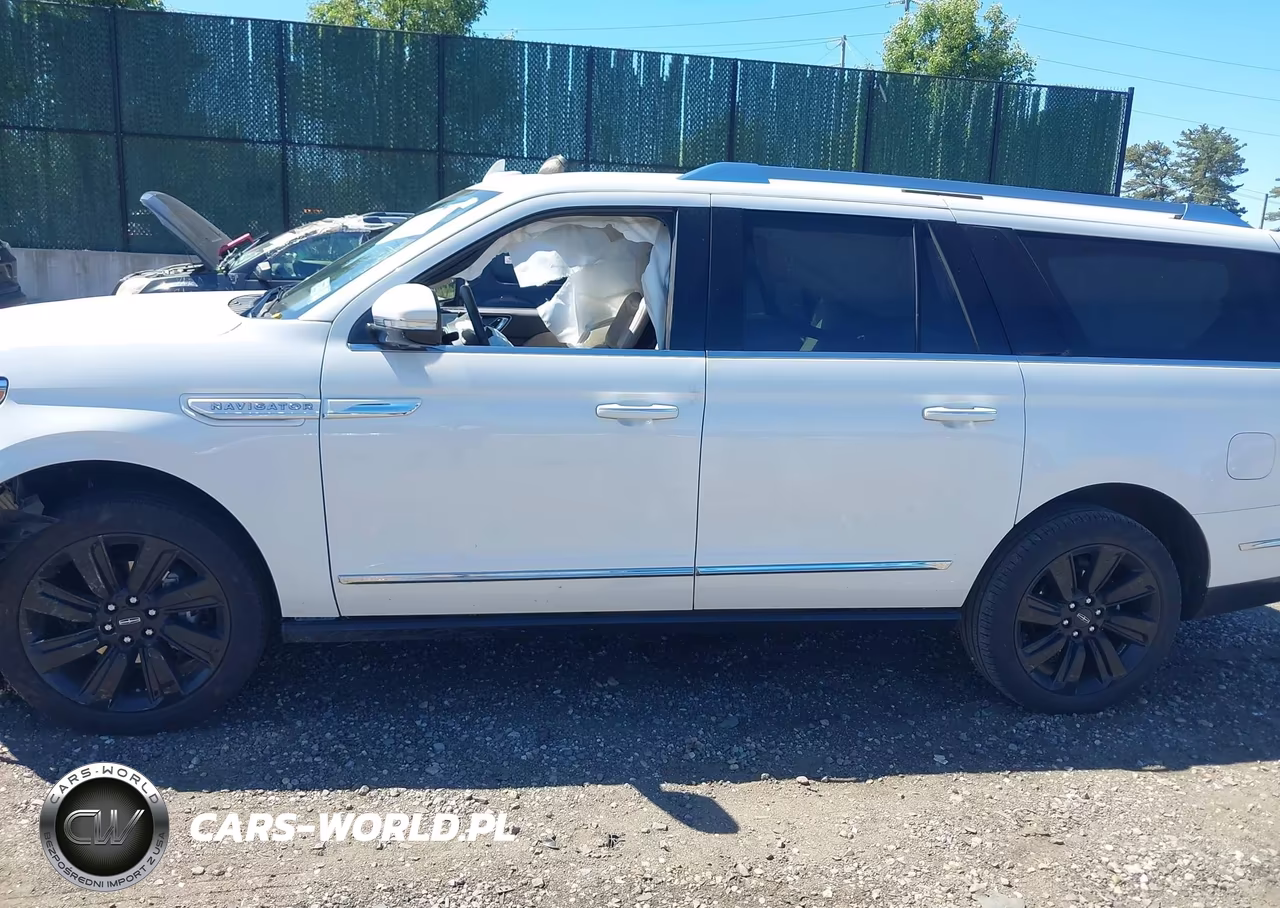 2024 Lincoln Navigator Reserve L VIN:5LMJJ3LG7REL18069 - 14