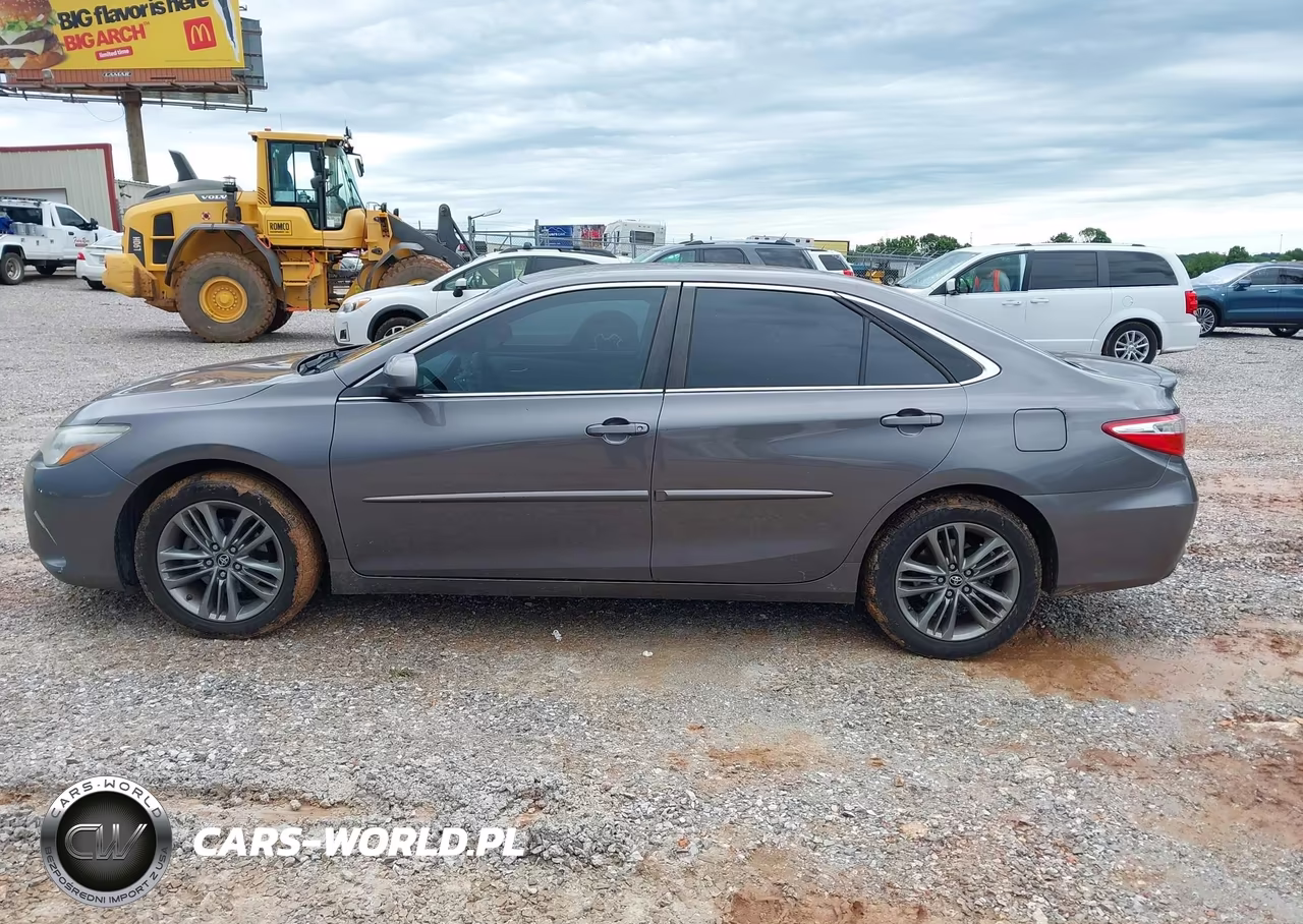 2016 Toyota Camry Se VIN:4T1BF1FK8GU198556 - 14