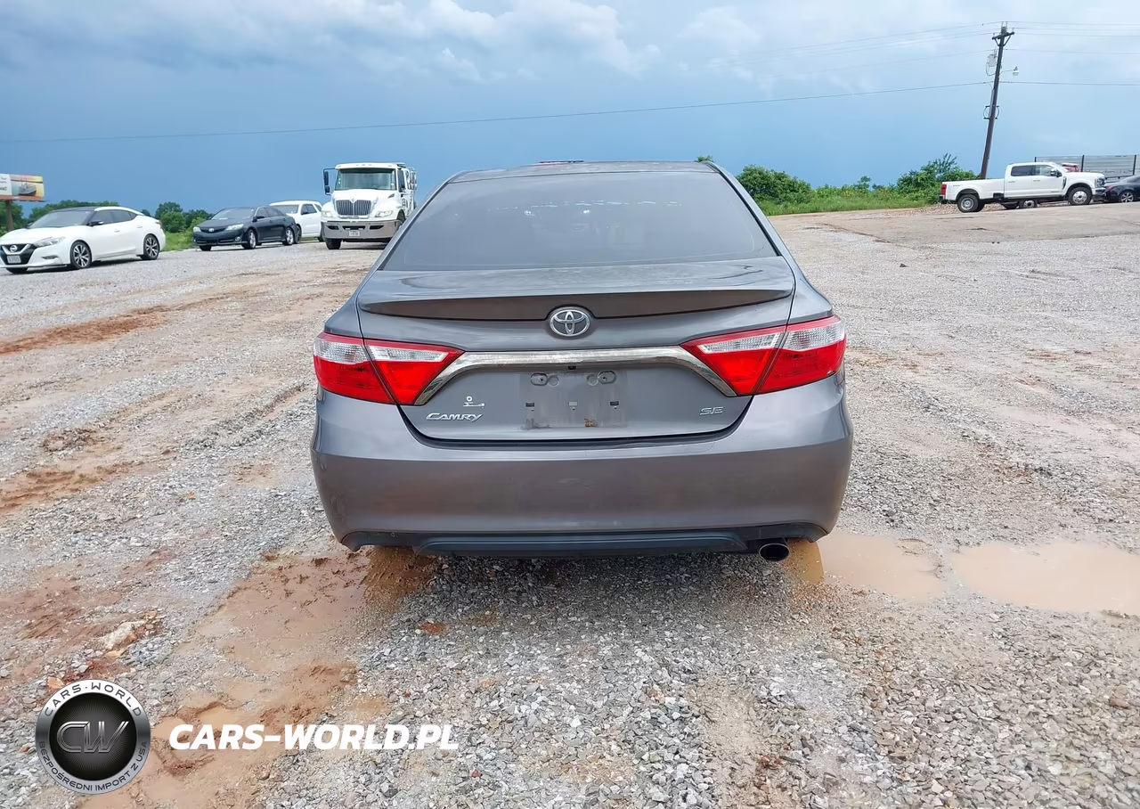 2016 Toyota Camry Se VIN:4T1BF1FK8GU198556 - 16