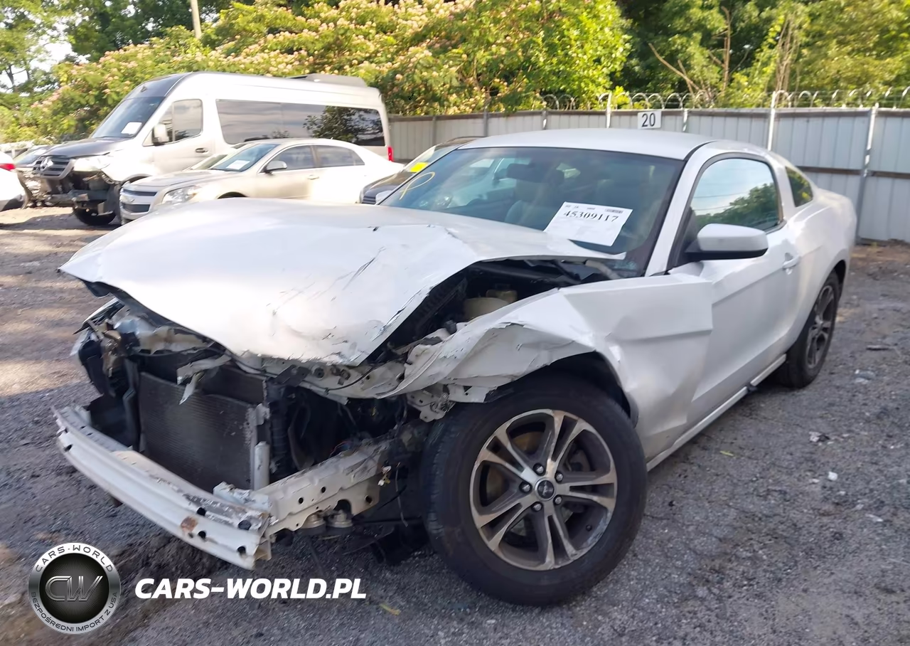 2014 Ford Mustang V6 Premium VIN:1ZVBP8AM2E5292116 - 6